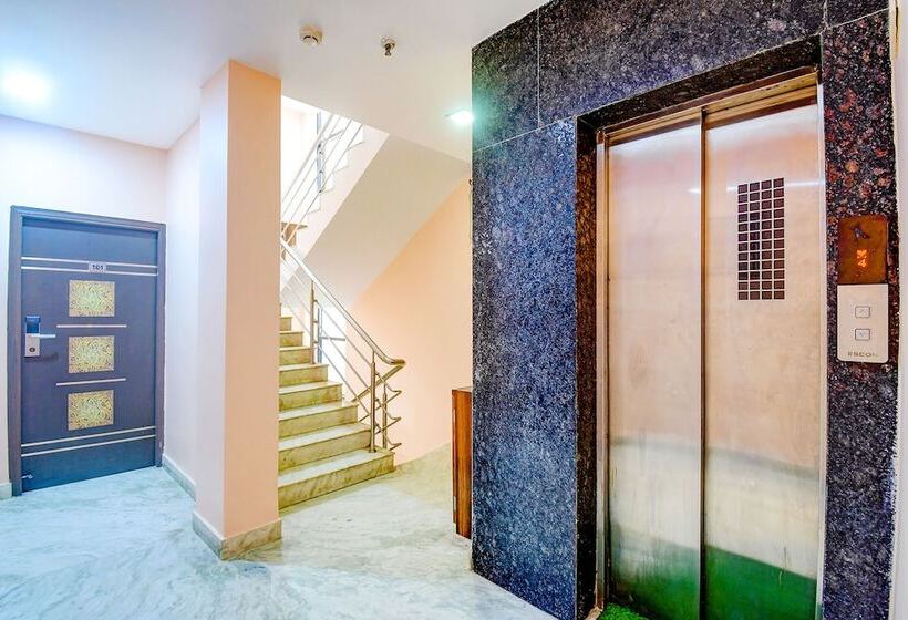 酒店 Super Collection O Park Circus Formerly Imperio