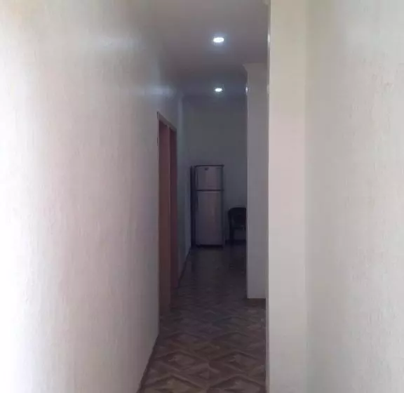 پانسیون Naziti House