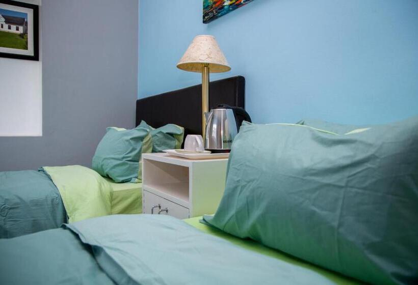 פנסיון Annex Lodge & Spa