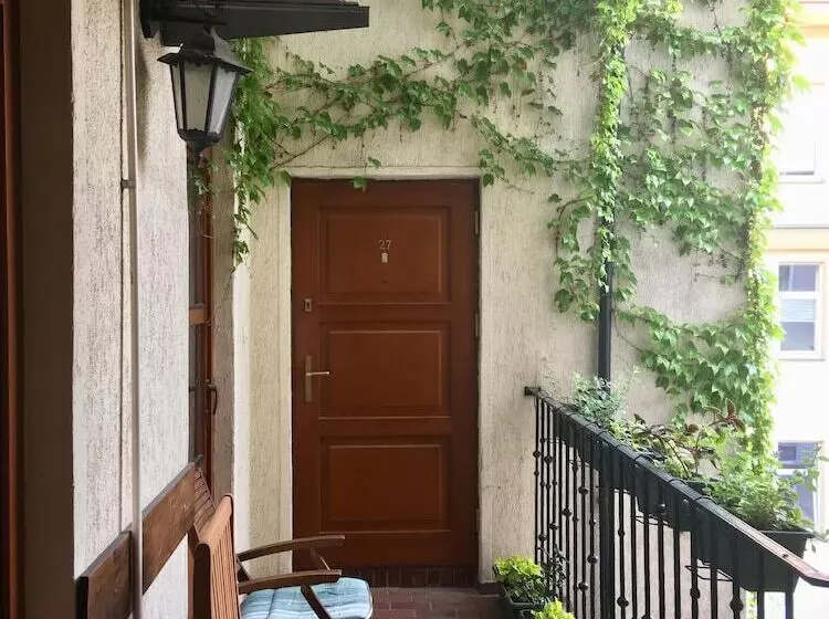 تختخواب و صبحانه Kolory Guest House