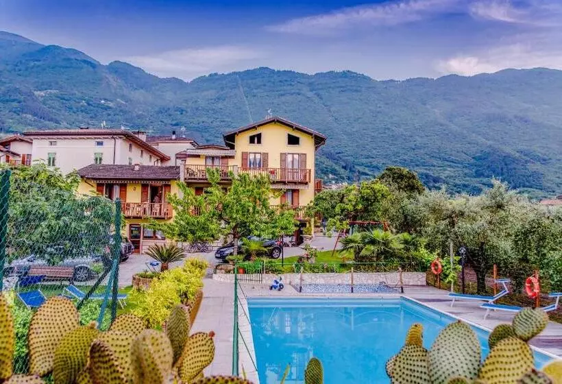 هتل Agritur Michelotti Giancarlo