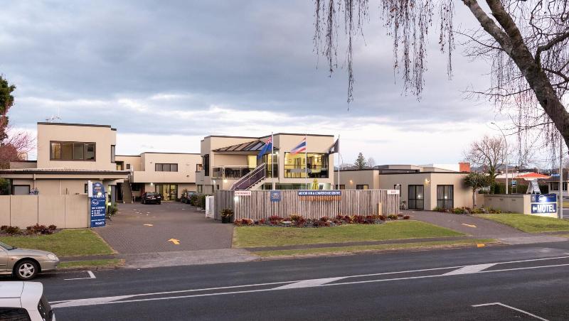 בית מלון כפרי Asure Macy's Motor Inn