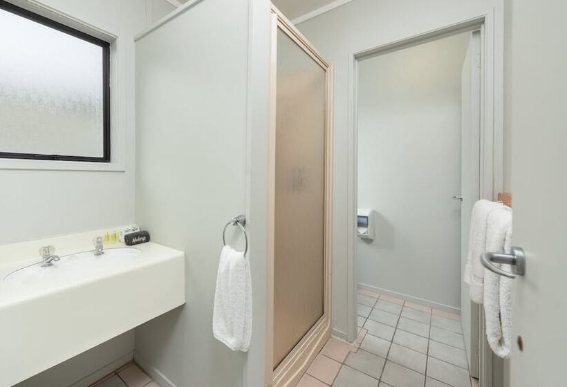 בית מלון כפרי Asure Macy's Motor Inn