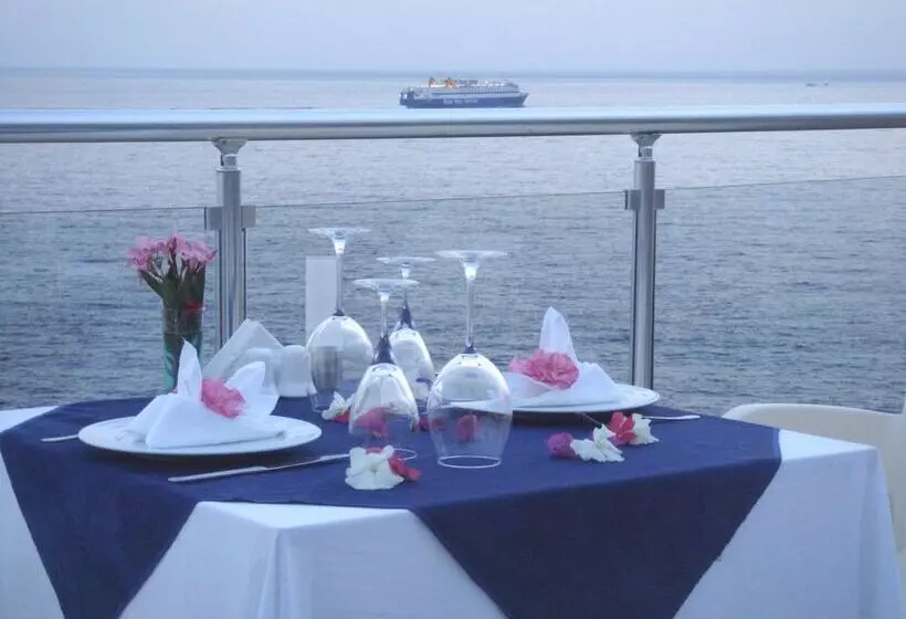 בית מלון כפרי Cachet Adults Only