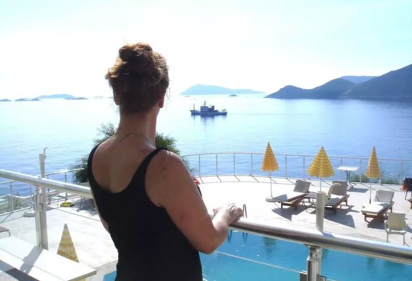 בית מלון כפרי Cachet Adults Only