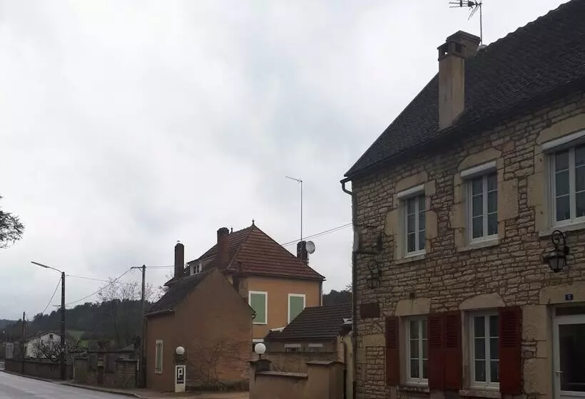 Отель Chambres D Hôtes La Chaumière