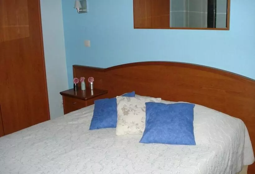 Отель Chambres D Hôtes La Chaumière