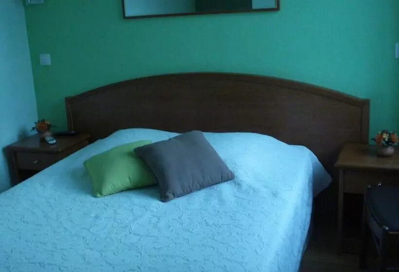 Отель Chambres D Hôtes La Chaumière