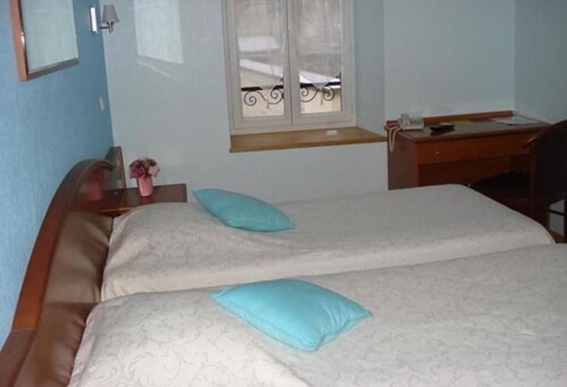 ホテル Chambres D Hôtes La Chaumière