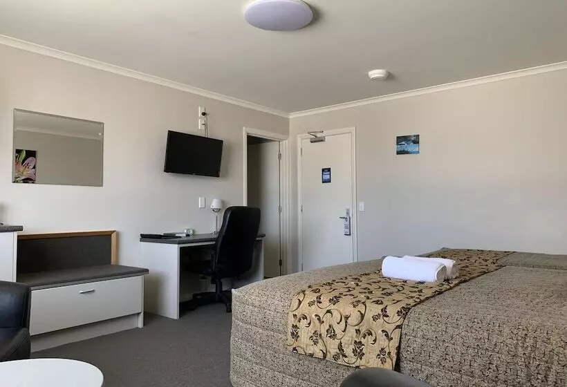 בית מלון כפרי High Peaks