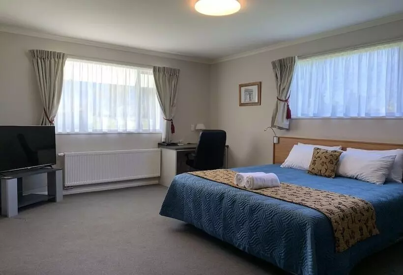 בית מלון כפרי High Peaks