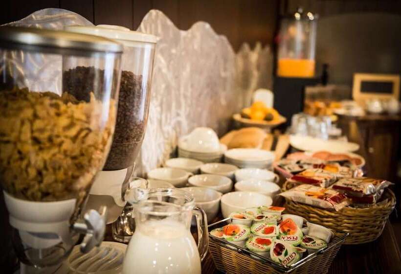 בית מלון כפרי Johnson