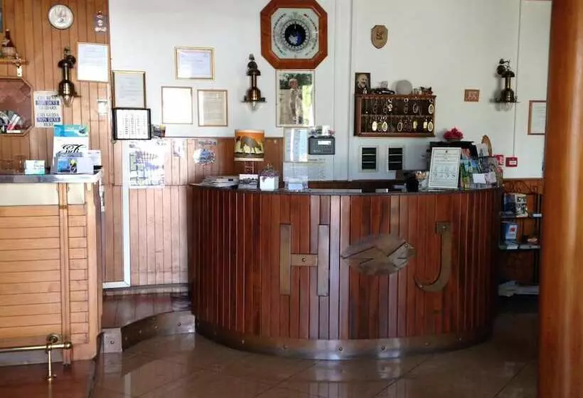 בית מלון כפרי Johnson