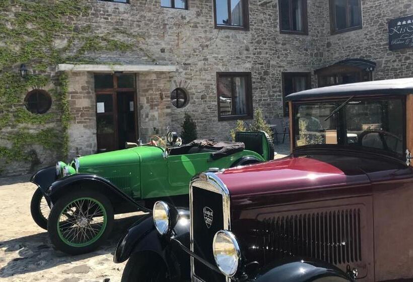 Hotel Kis Helikon Villa