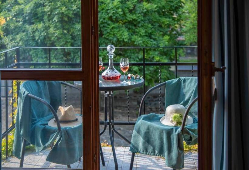 Hotel Kis Helikon Villa