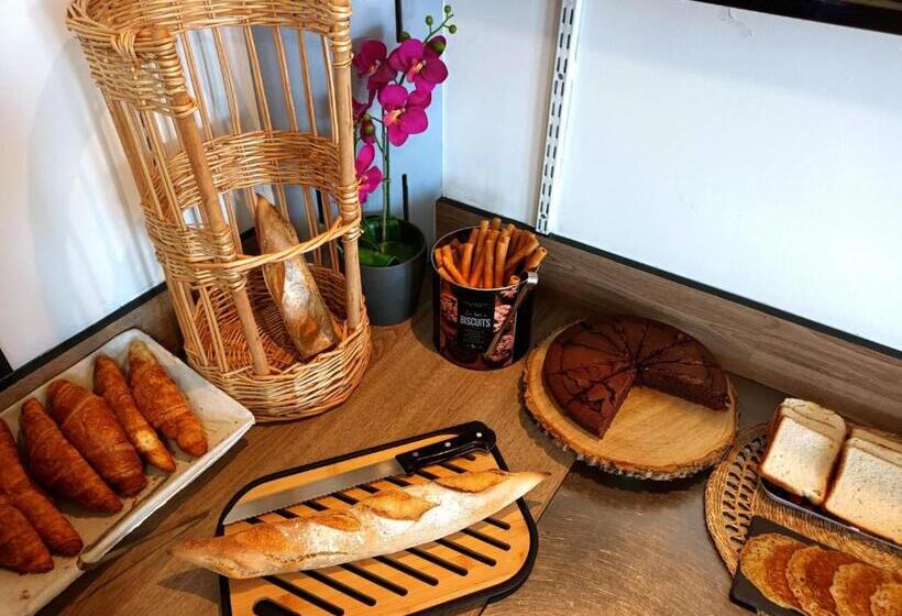 Отель Kyriad Direct Bordeaux Est Lormont