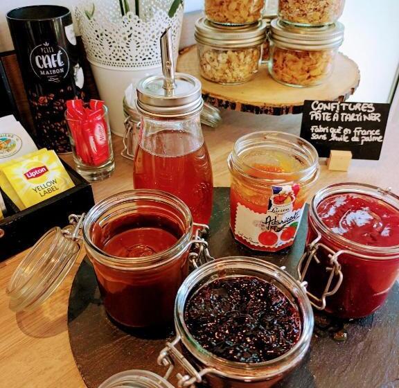 Отель Kyriad Direct Bordeaux Est Lormont