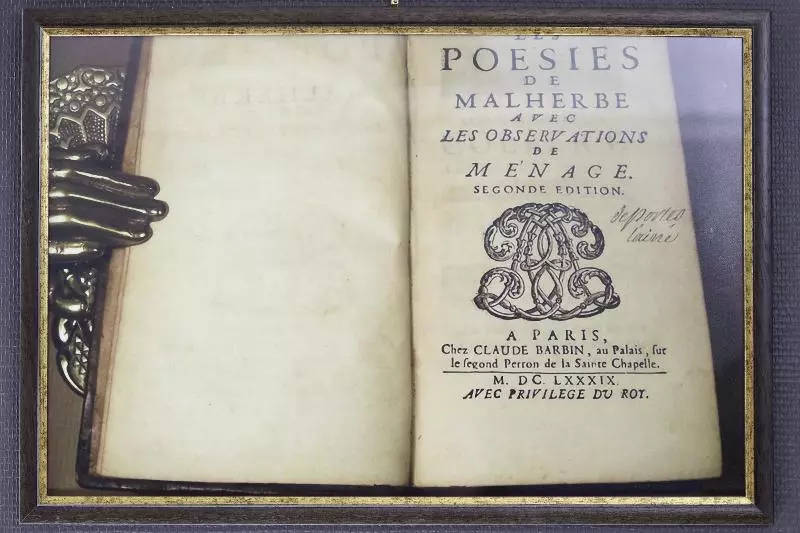 هتل La Villa Les Mots Passants