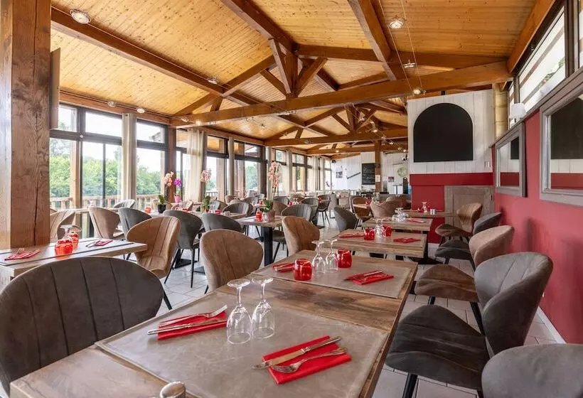 Отель Logis Hôtel Pontet Hostellerie Maleville