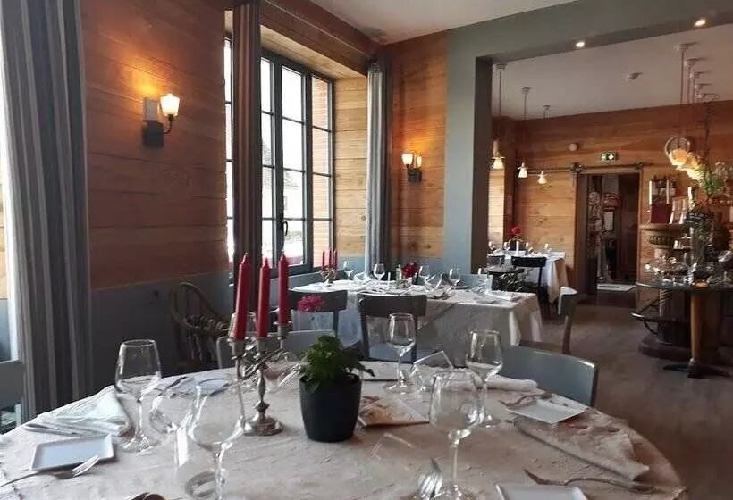 Hotel Logis Hôtel & Restaurant Le Montligeon