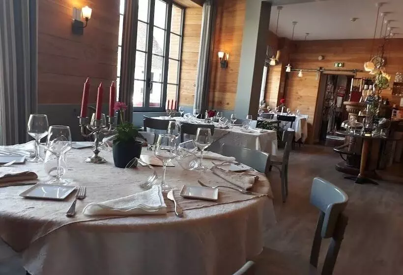 Hotel Logis Hôtel & Restaurant Le Montligeon