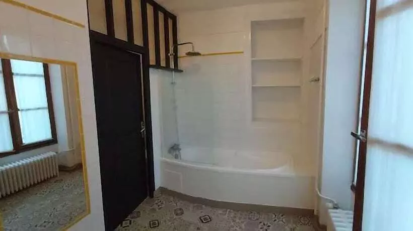 Hotel Logis Hôtel & Restaurant Le Montligeon