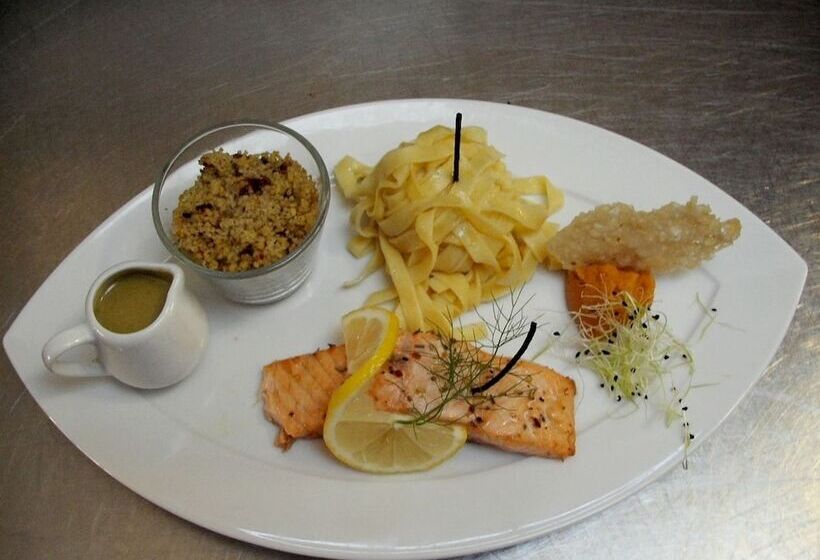 호텔 Logis Hôtel & Restaurant Le Montligeon