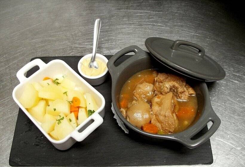 호텔 Logis Hôtel & Restaurant Le Montligeon