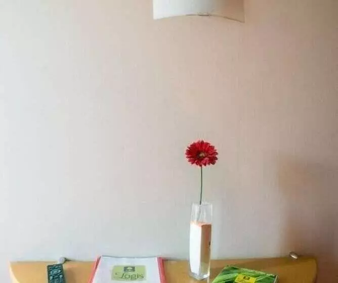 Logis Hotel Le Clos Des Oliviers