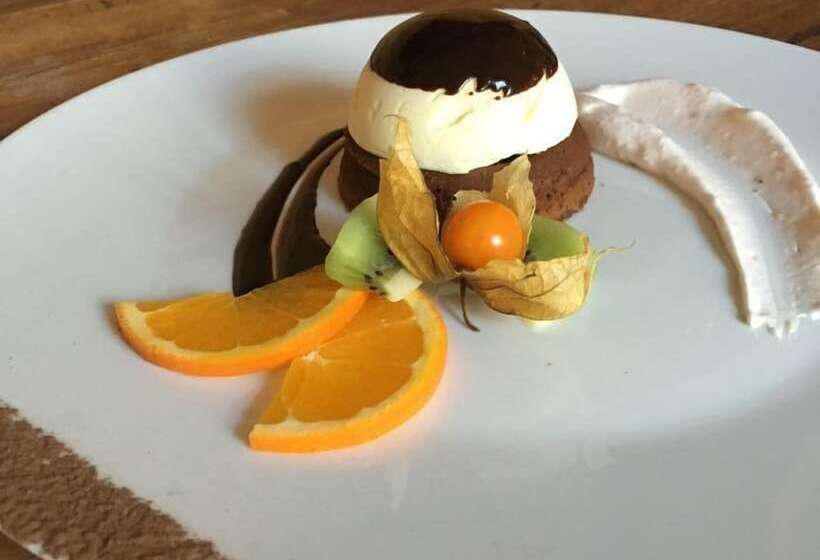 Logis Hotel Le Clos Des Oliviers