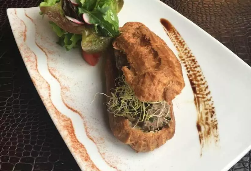 Logis Hotel Le Clos Des Oliviers