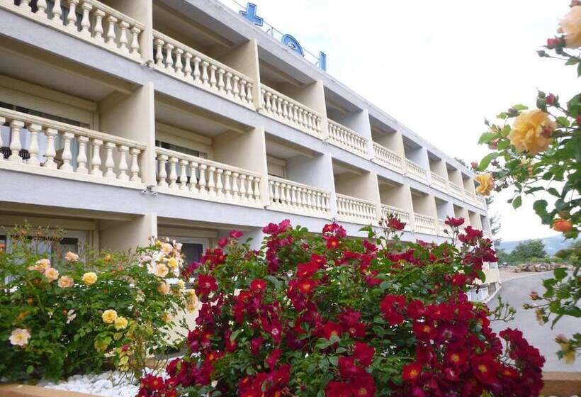 Logis Hotel Le Col De L Ange