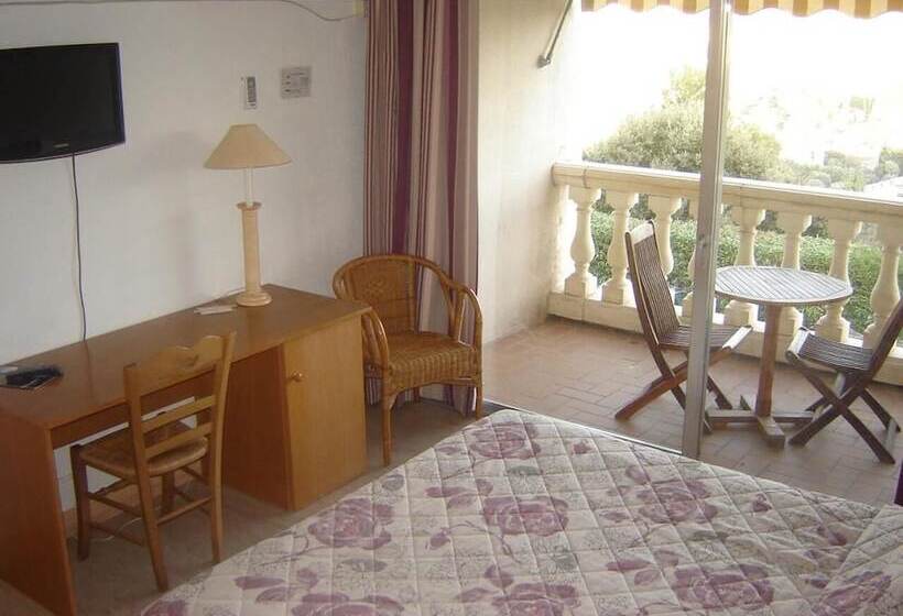 Logis Hotel Le Col De L Ange