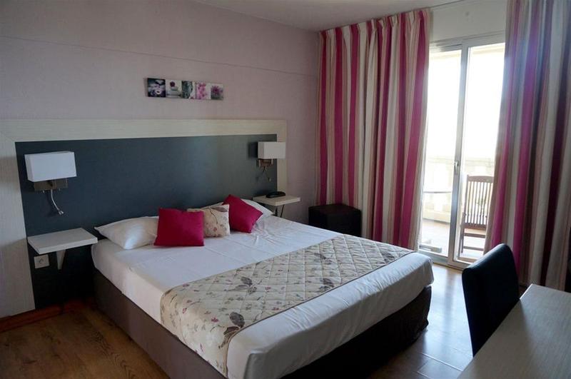 Logis Hotel Le Col De L Ange