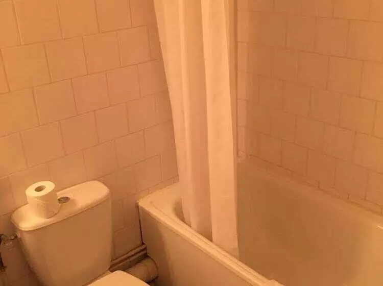 فندق Lyon Sud, Pierre Benite, St Genis Laval