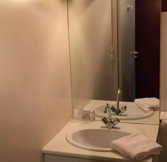 فندق Lyon Sud, Pierre Benite, St Genis Laval