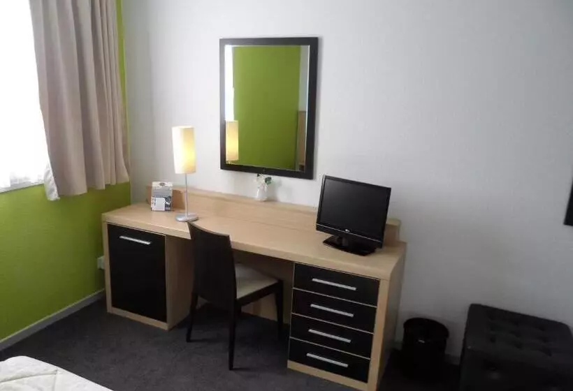 فندق Lyon Sud, Pierre Benite, St Genis Laval