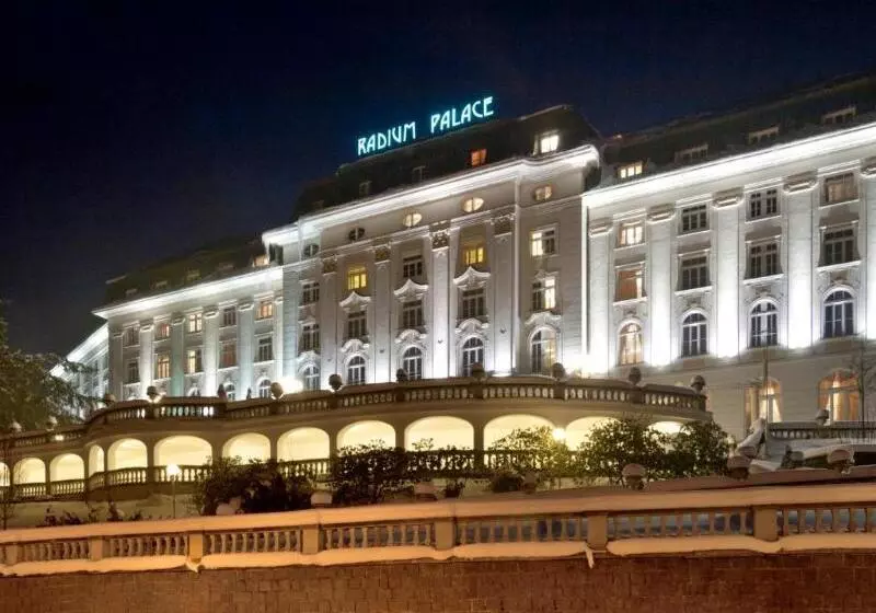 酒店 Radium Palace