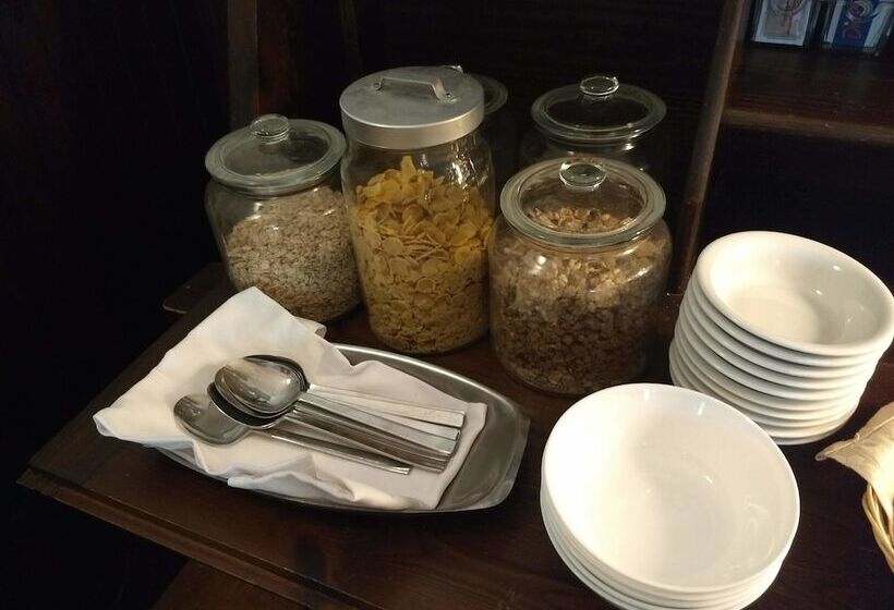 Отель Ristorante Sassi Rossi