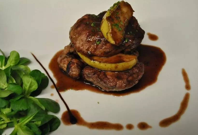 ホテル Ristorante Vittoria Dal 1920