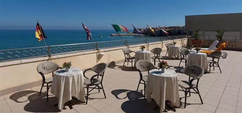 酒店 Riva Del Sole