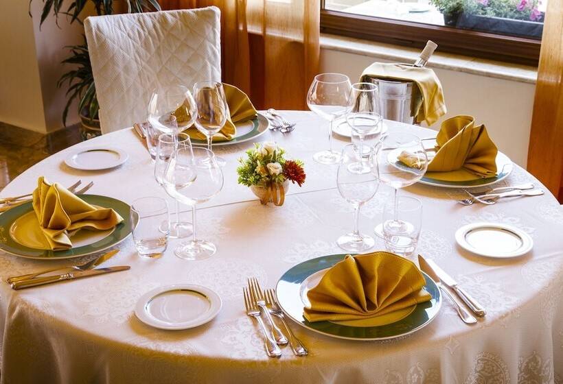 호텔 Riva Del Sole