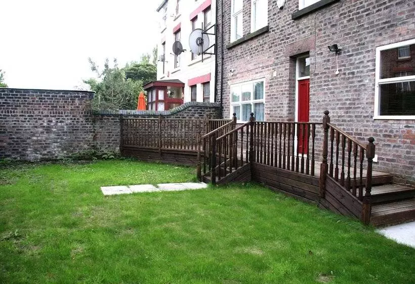 Отель Sheil Suites