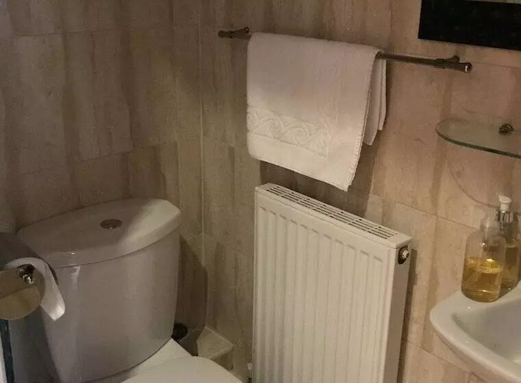 Отель Sheil Suites