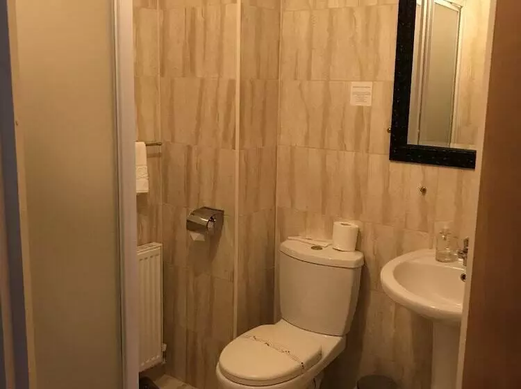 Отель Sheil Suites