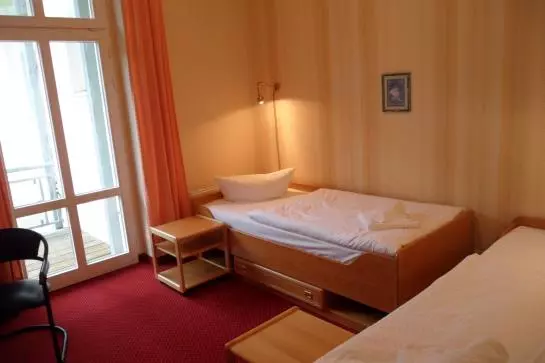 בית מלון כפרי Strandpalais Zinnowitzer Hof