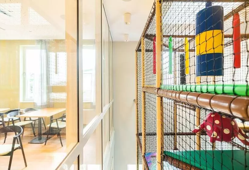 Отель Tui Suneo Kinderresort Usedom