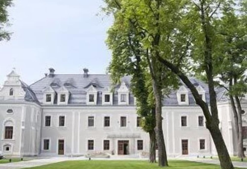 Отель Zamek Lubliniec