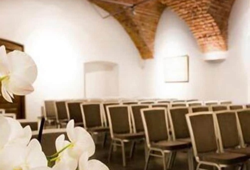 Отель Zamek Lubliniec