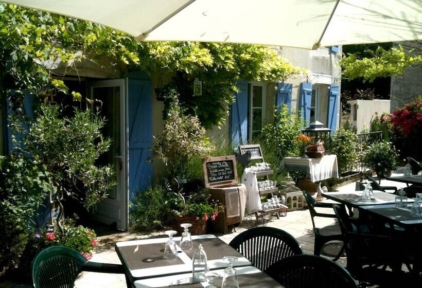 Logis Hotel La Grange Du Relais